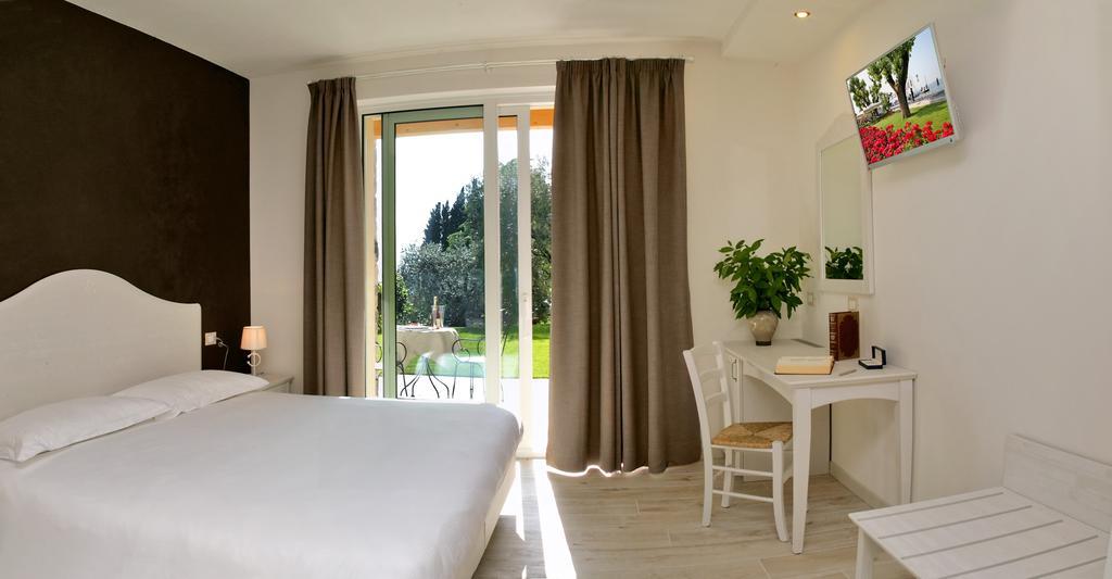 Relais Colle San Giorgio Bed & Breakfast Bardolino Oda fotoğraf
